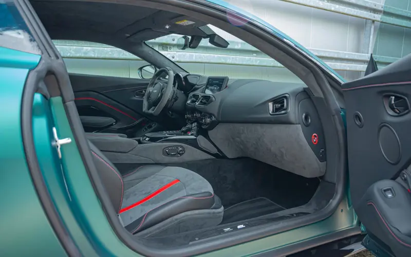 Aston Martin Vantage F1 * CARBON * AEROKIT * 360 * ELEC.SEAT - 110239