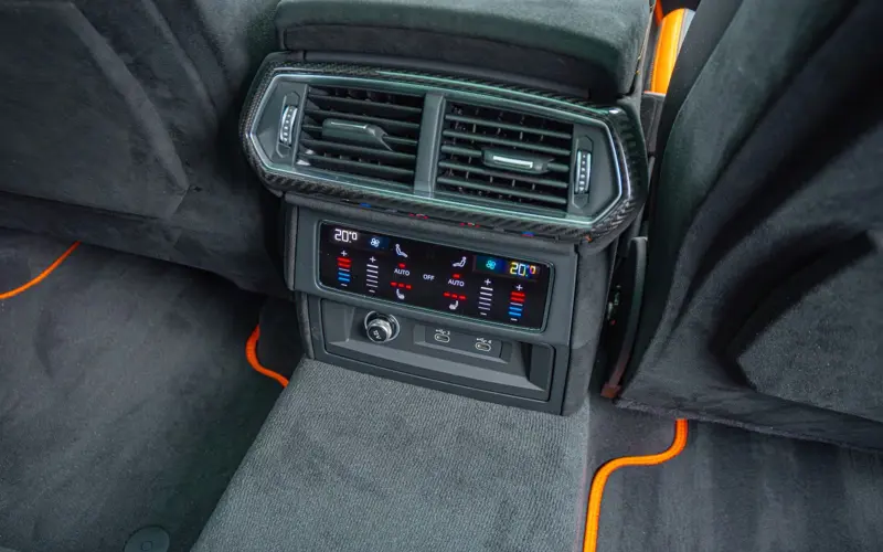 Lamborghini Urus 4.0 V8 Performante * AKRA * FULL CARBON * PANO *  - 102790