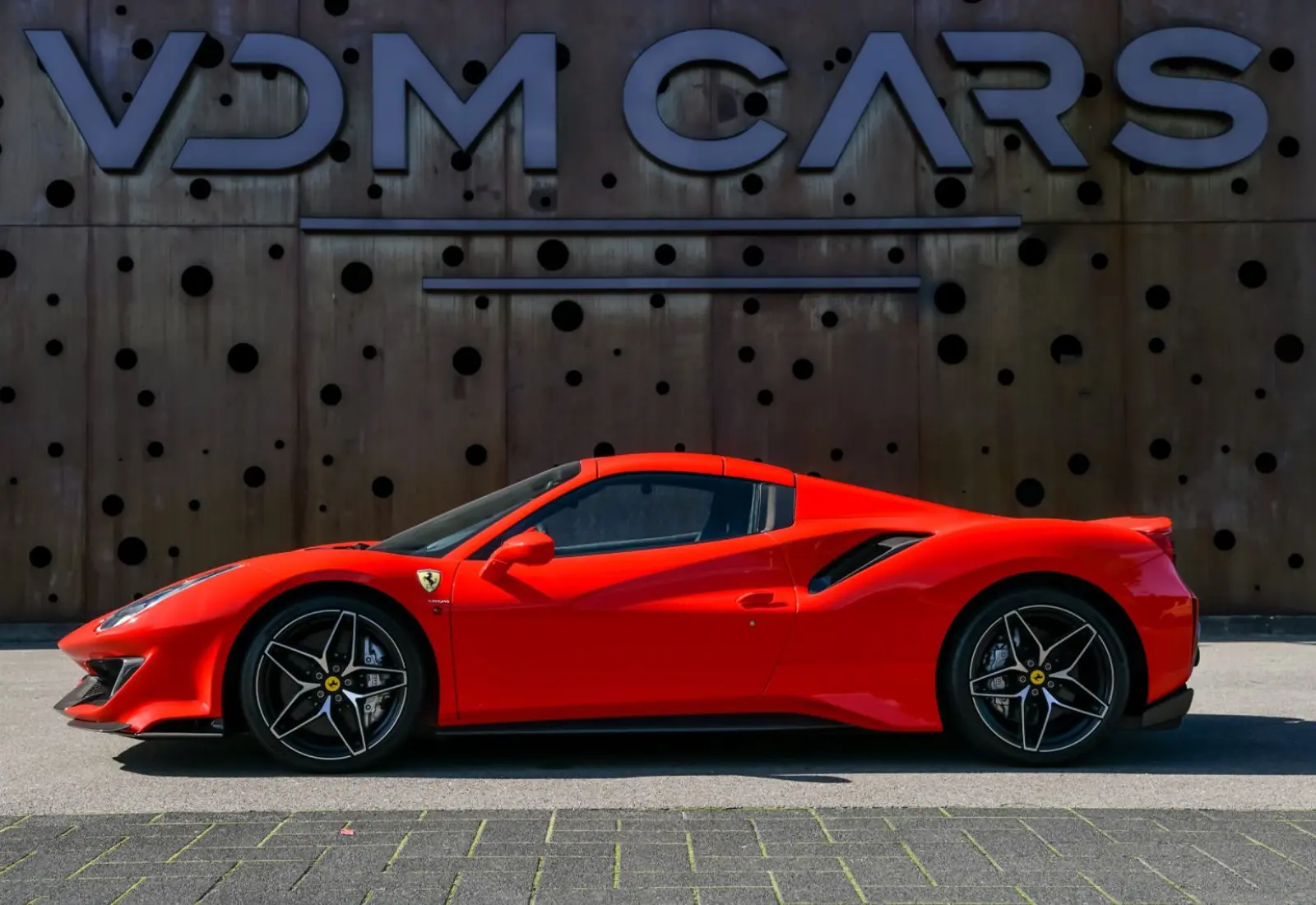 Ferrari 488 Pista Spider * CARBON (12x) * LIFT * AFS * PPF * MWST - 123804