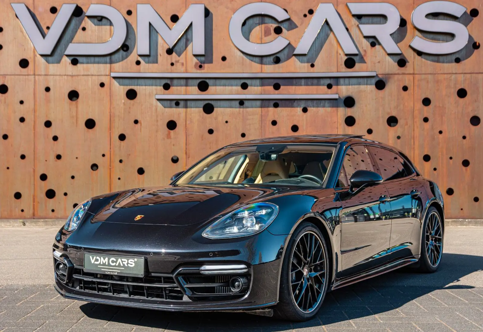 Porsche Panamera Sport Turismo 4 E-Hybrid Platinum Editi - 144824
