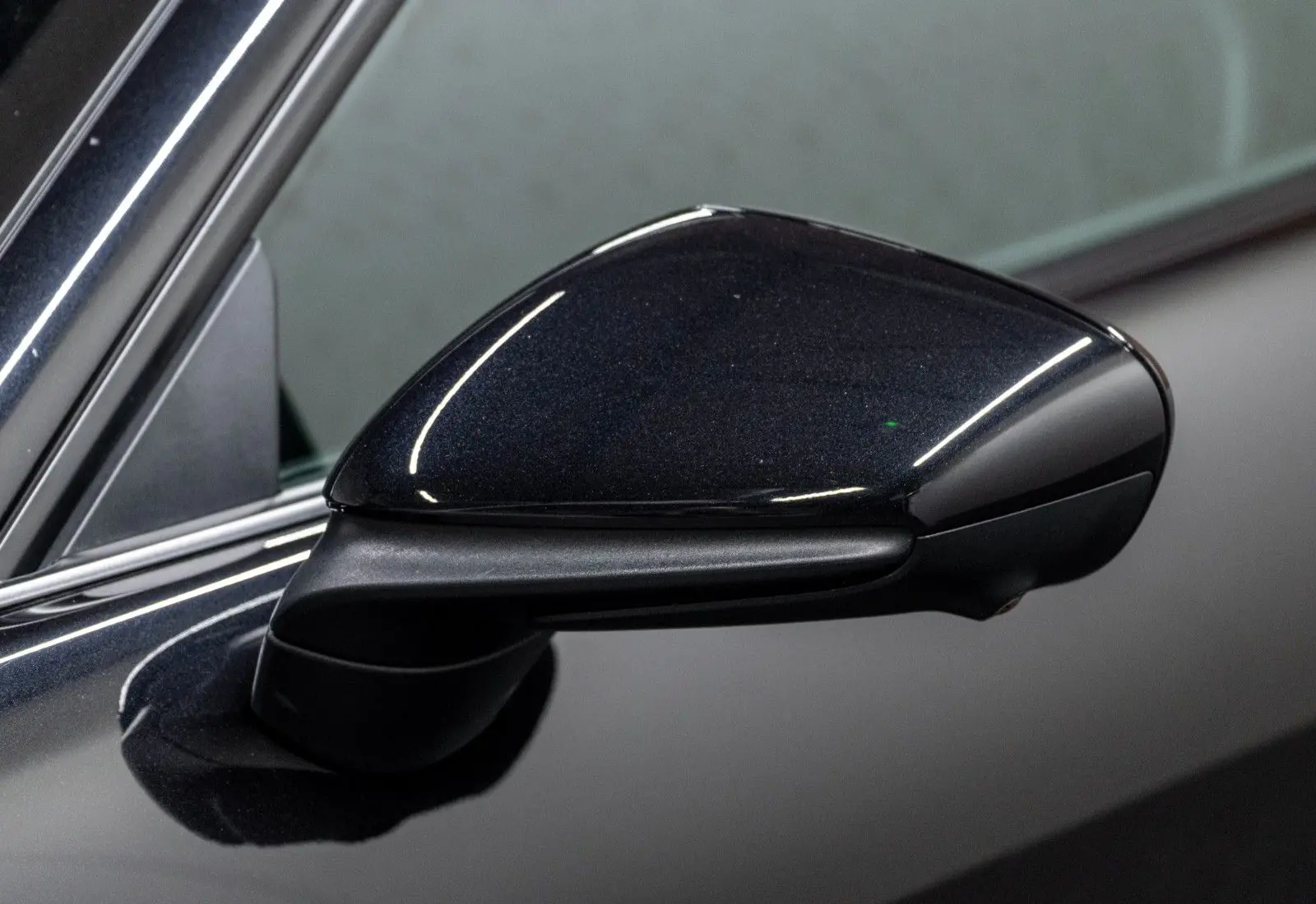 Porsche 992 Carrera 4S * 18-WEG * H.ACHSLENKUNG * SITZBELÜFT *  - 138338