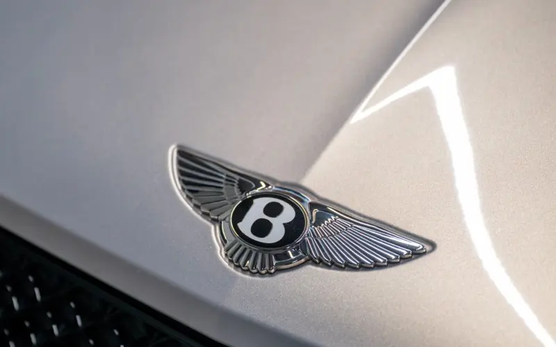 Bentley Bentayga 3.0 Hybrid 4WD * FIRST EDITION * NAIM *  - 135312