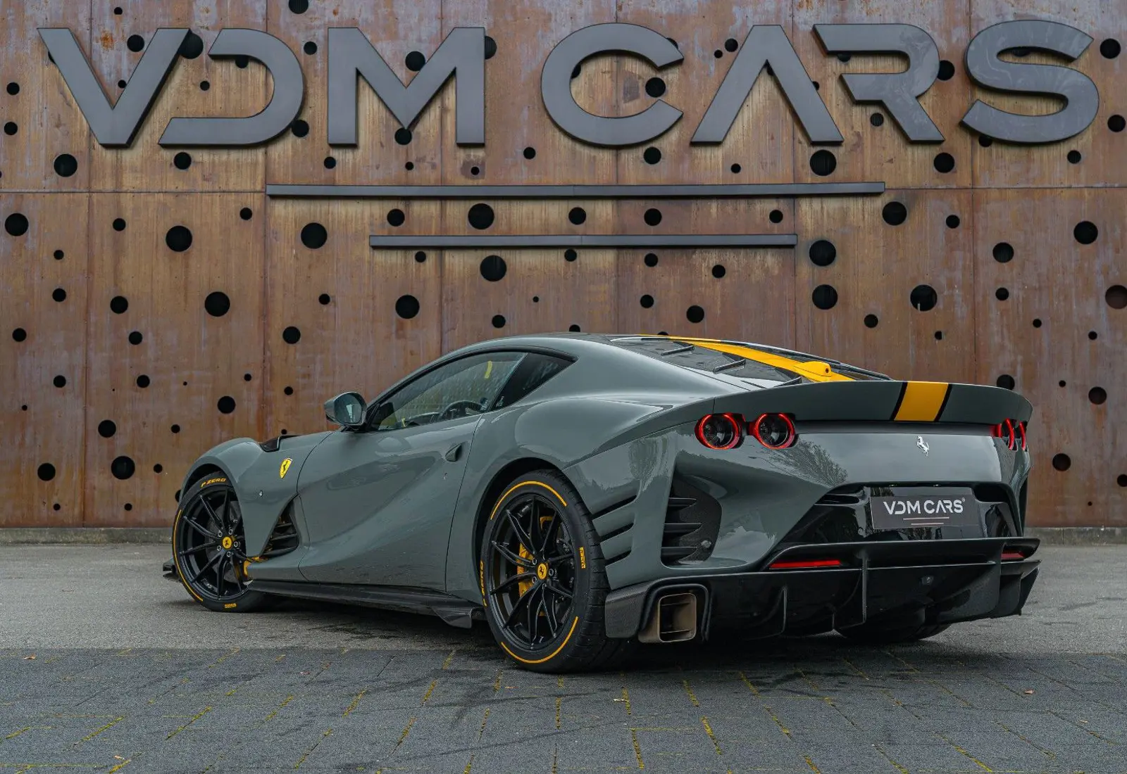 Ferrari 812 Competizione * 1 of 8 color ! * GRIGIO MEDIO *  - 137914