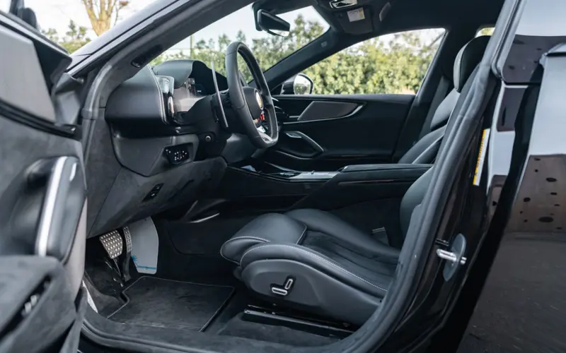 Ferrari Purosangue V12 * FULL CARBON * PANO * LIFT * VENT - 135125