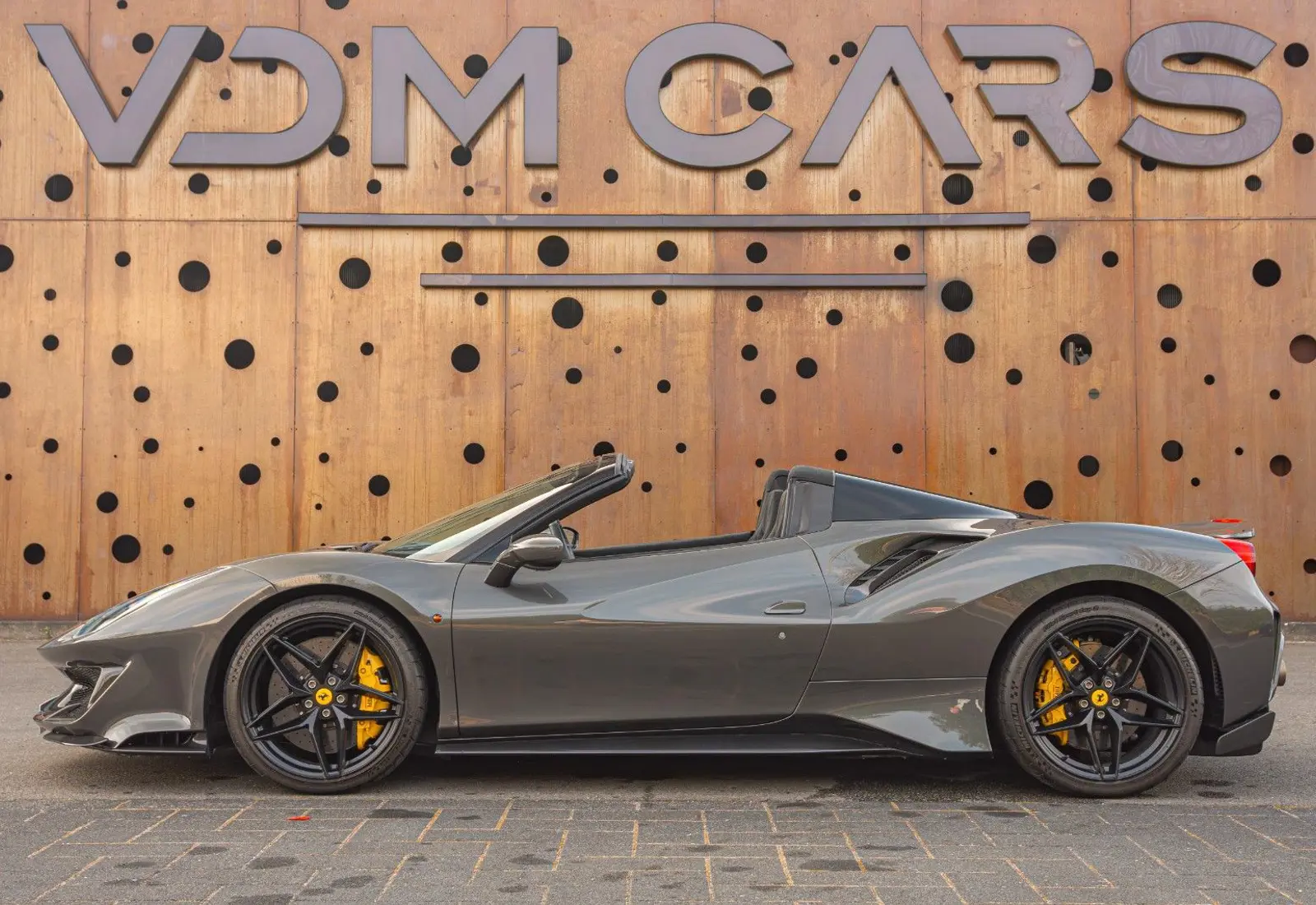 Ferrari 488 Pista Spider * CARBON 12X * ONLY 635KM * NETTO *  - 83740