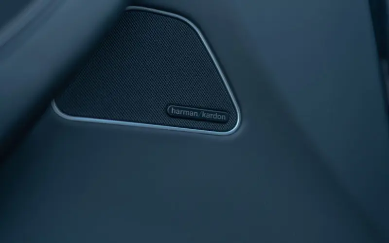 Maserati Levante Diesel * 1. HAND * SERVICE NEU * PANO * ACC * 360 - 122380