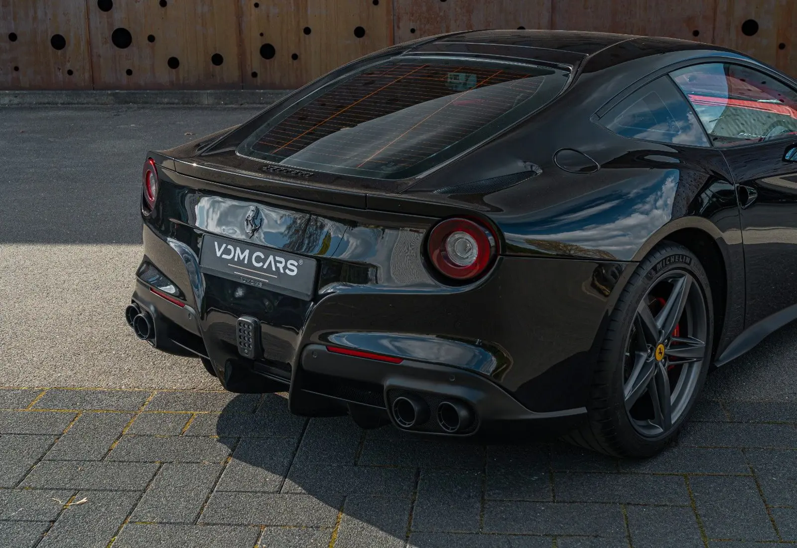 Ferrari F12 Berlinetta * ALCANTARA * CUSTOM * CARBON *  - 137158
