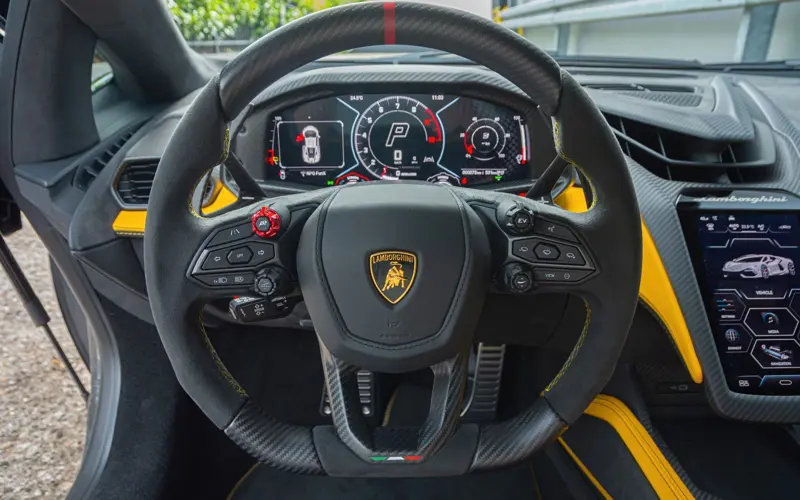 Lamborghini Revuelto 6.5 V12 * NEW CAR * AVAILABLE * BI COLOR - 126187