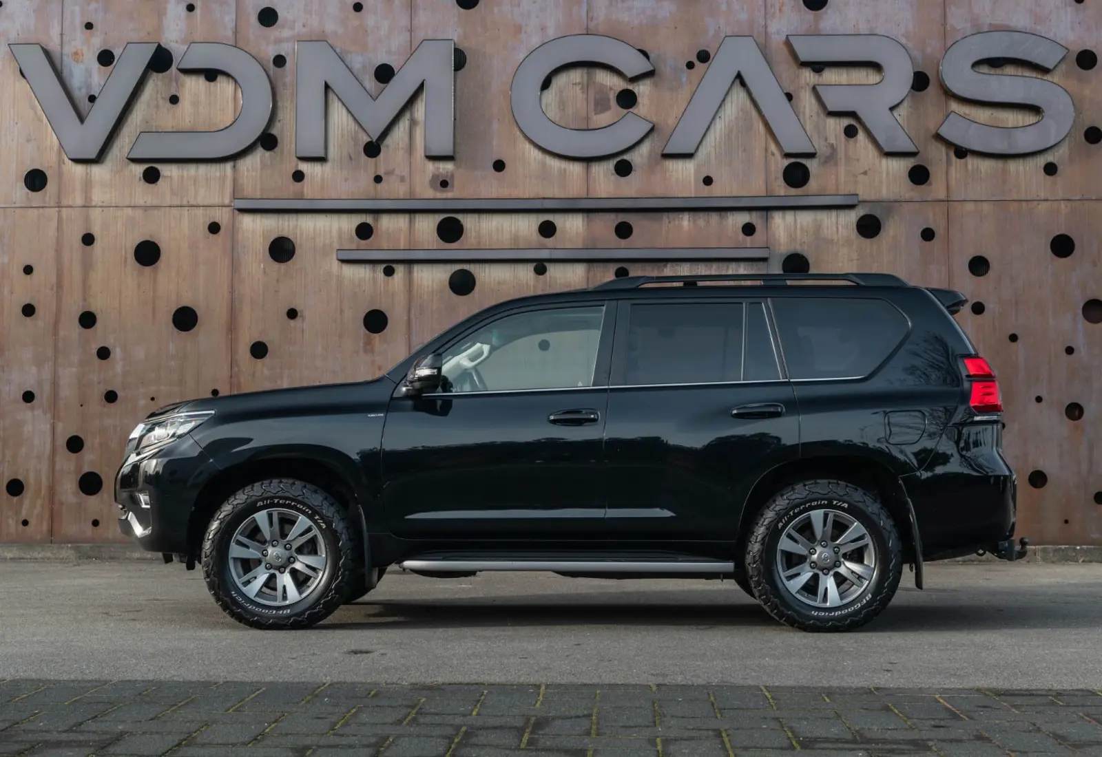 Toyota Land Cruiser 2.8 D-4D Executive * VOLL * 360 * MEMORY - 129115