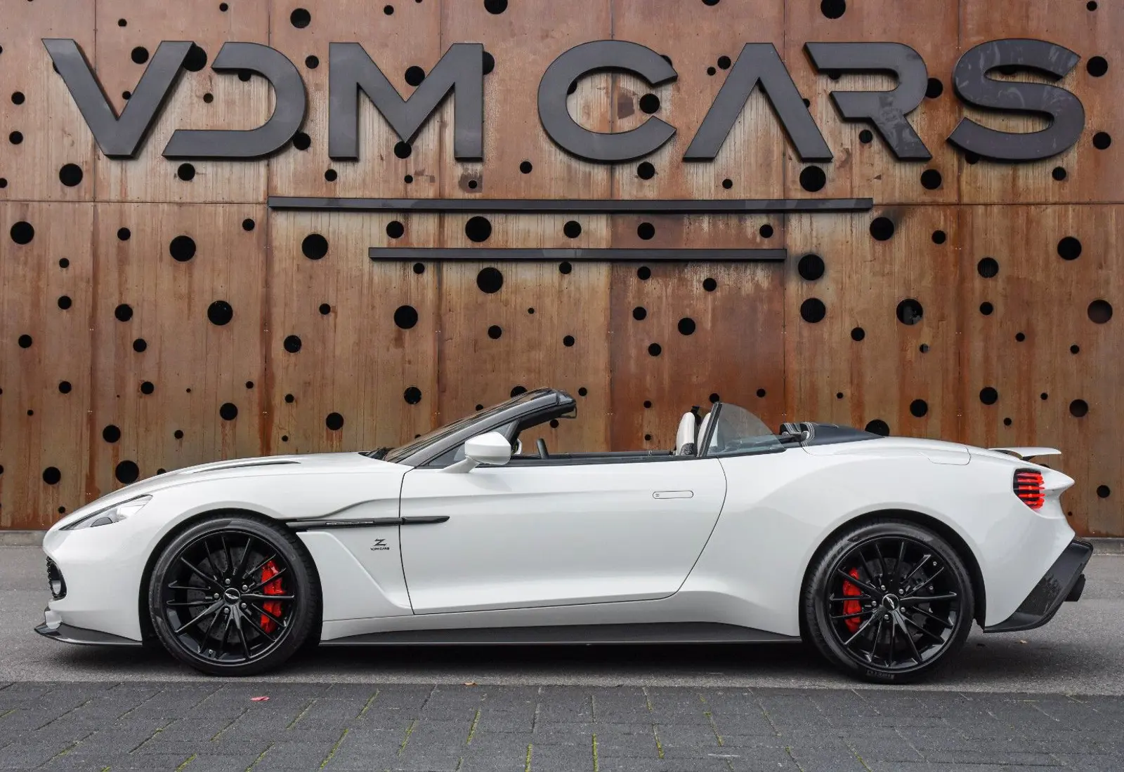 Aston Martin Vanquish Zagato Volante * 1 OF 99 * ONLY 7.000KM *  - 58091