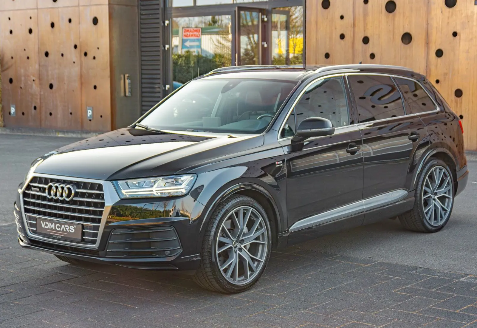 Audi Q7 3.0 TDI quattro * 7-SITZER * S-LINE * WARTUNG NEU *  - 81238