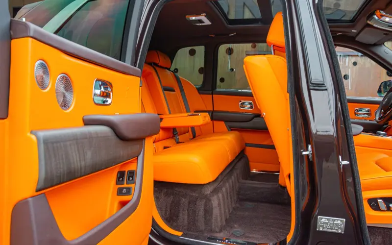 Rolls-Royce Cullinan * FOND-ENT. * VIEWING SUITE * BESPOKE * MASSAG - 96981