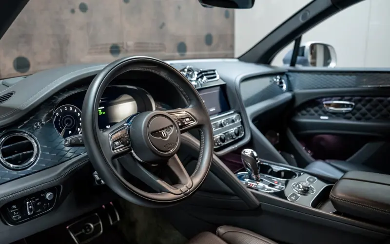 Bentley Bentayga 3.0 Hybrid 4WD * FIRST EDITION * NAIM *  - 135283