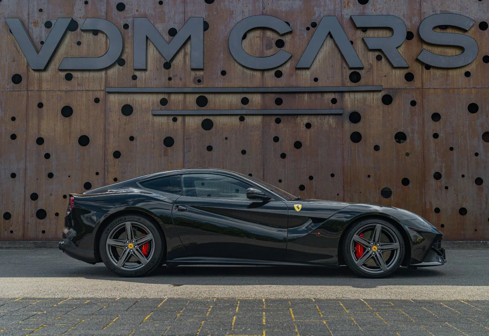 Ferrari F12 Berlinetta * ALCANTARA * CUSTOM * CARBON *  - 137156