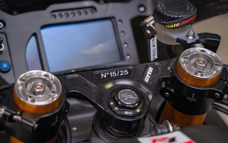 Yamaha R1 GYTR Pro 25th Anniversary Edition * 1 OF 25 * LI - 135594