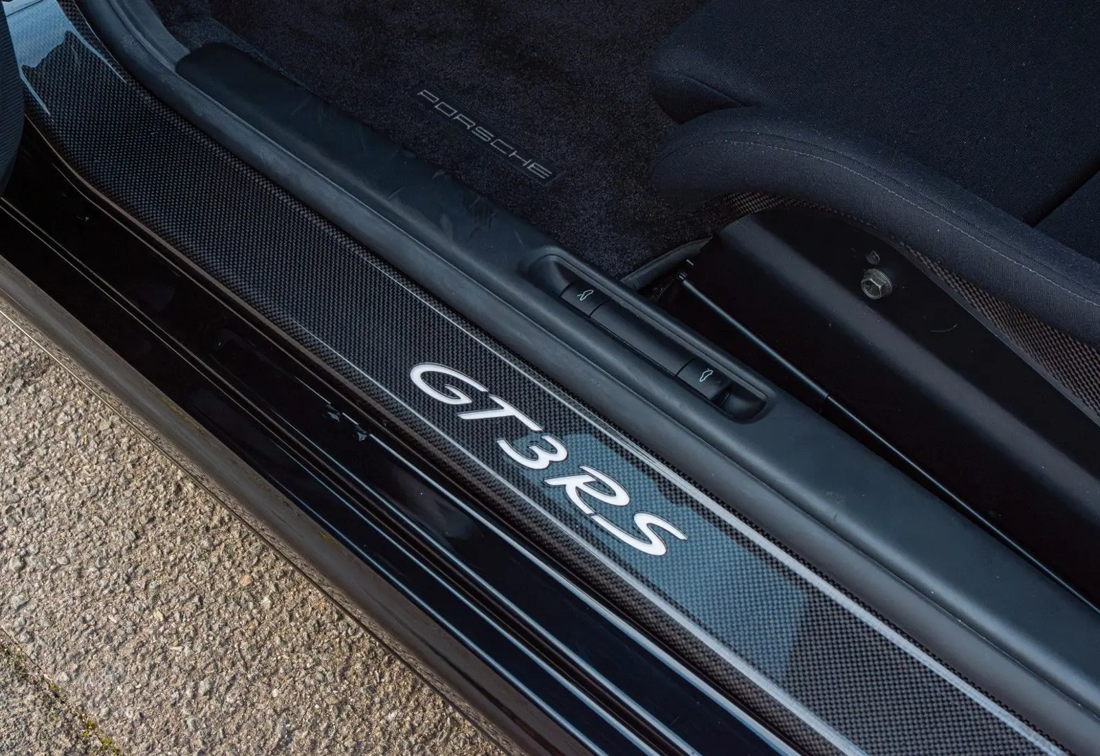 Porsche 911 GT3 RS * ONLY 2.300KM! * PCCB * PASM * CLUBSPORT *  - 126855