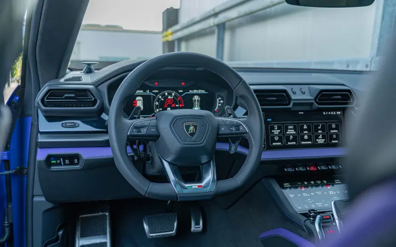 Lamborghini Urus SE * AD PERSONAM * VIOLA HONGKONG * MASSAGE * VOLL - 135955