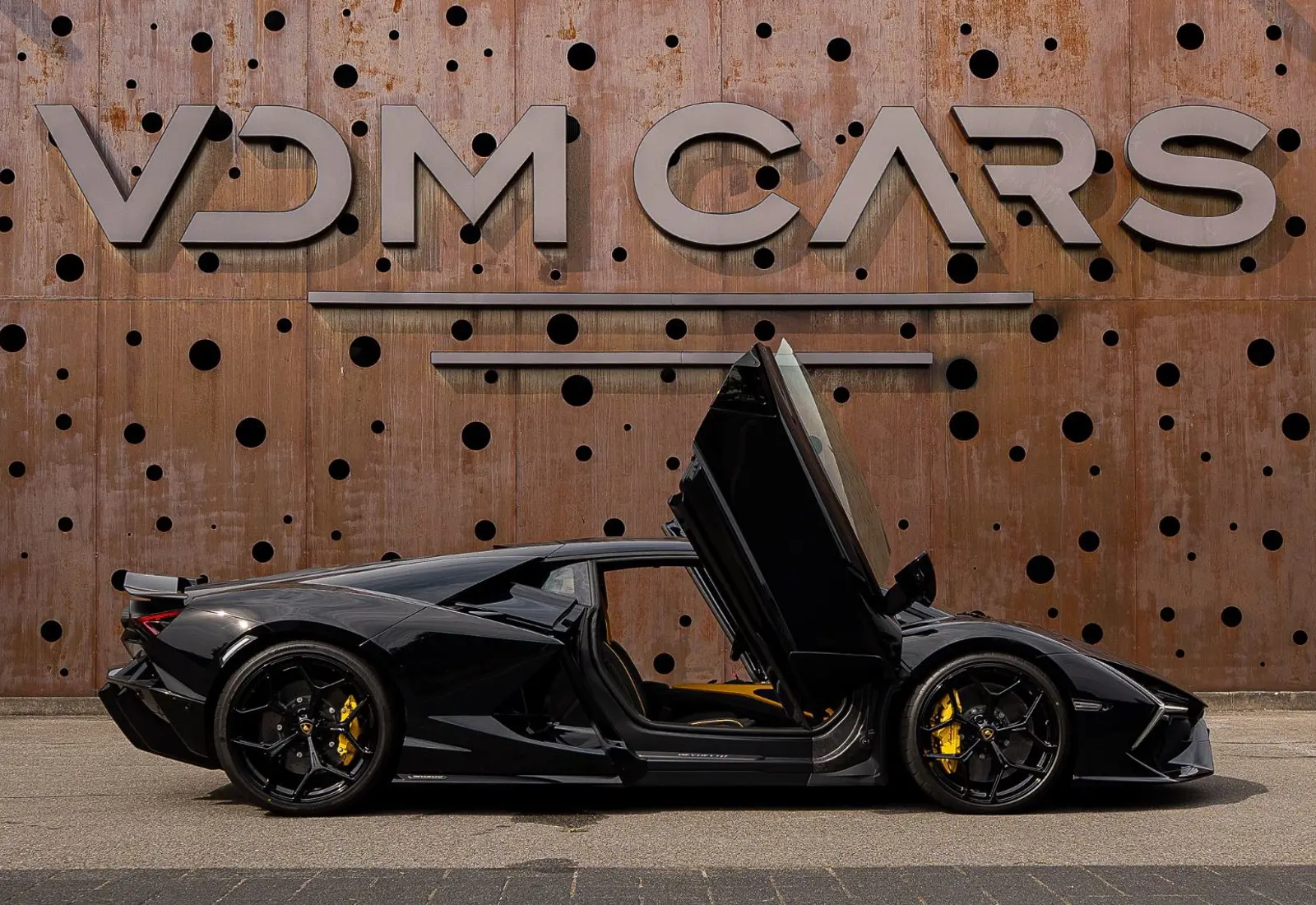 Lamborghini Revuelto 6.5 V12 * NEW CAR * AVAILABLE * BI COLOR - 168813