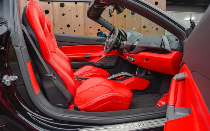 Ferrari 488 Spider * NEW SERVICE * NEW POWER * CAMERA * LEATHER - 96921