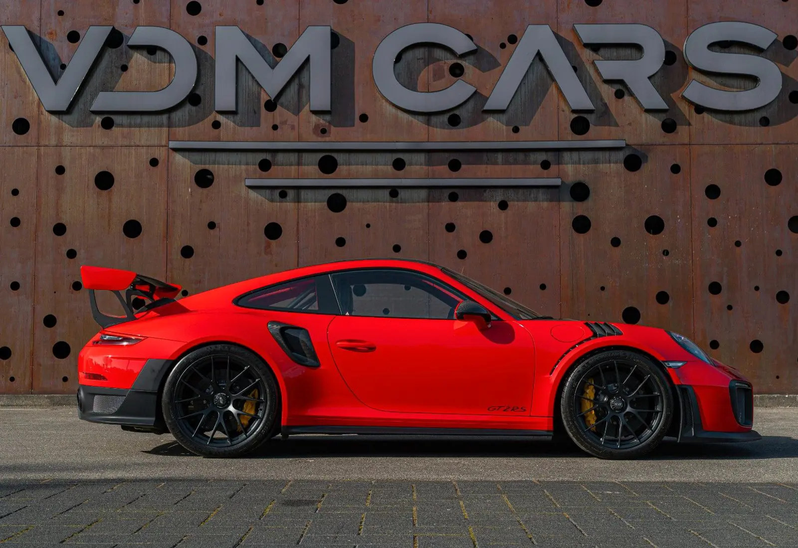 Porsche 911 GT2 RS * WEISSACH * 1.OWNER * ONLY 732KM * NEW - 135686