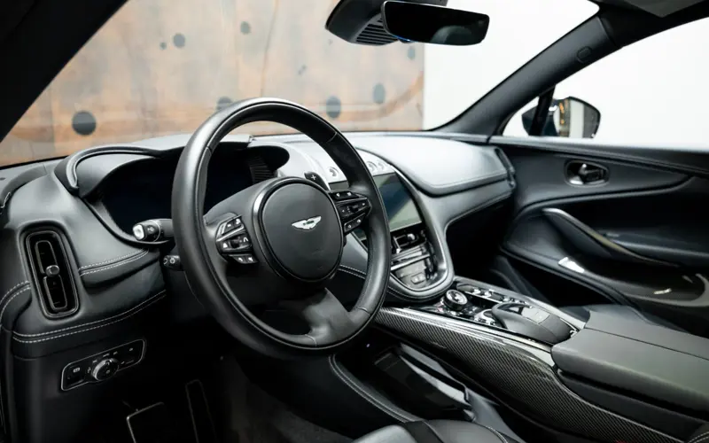 Aston Martin DBX 707 * Carbon * Sitzbelüftung * ACC * 360 * DesignPack - 165713