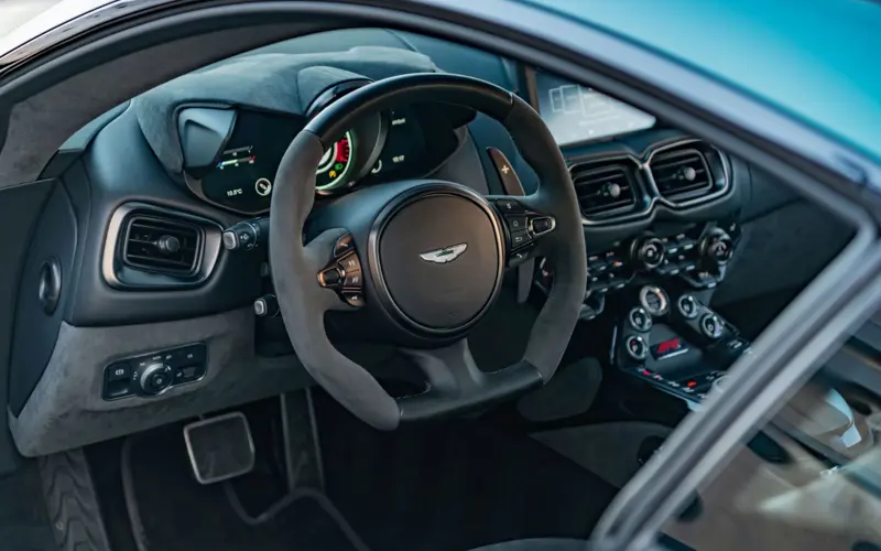 Aston Martin Vantage F1 * CARBON * AERO * INKL.ORIG.WINTERRADSATZ *  - 126776