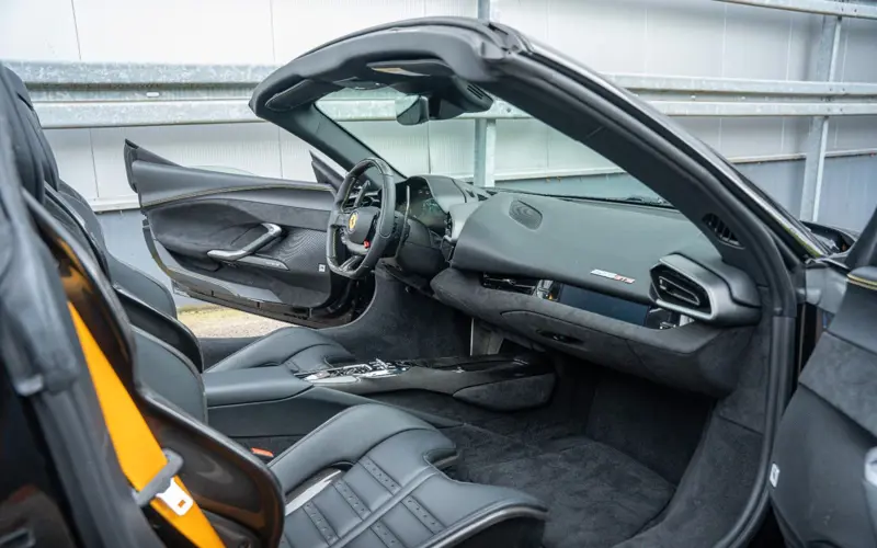 Ferrari 296 GTS * AKRAPOVIC * CARBON SEATS * LIFT * AFS * CONNECT - 153759