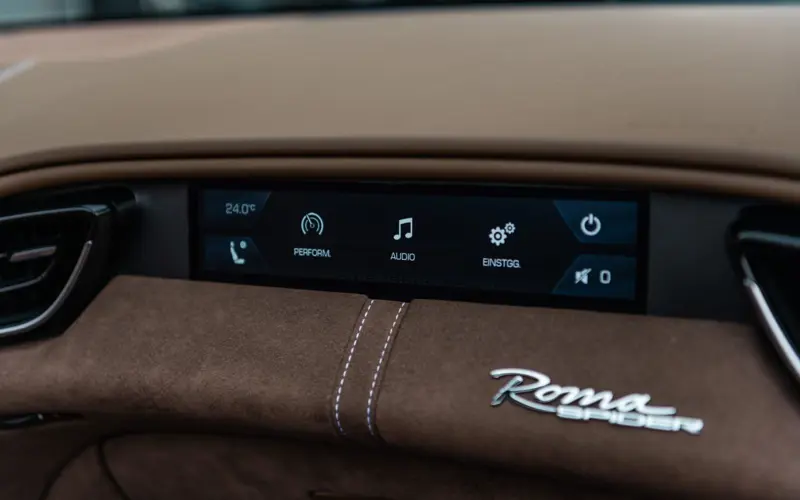 Ferrari Roma Spider * SPECIAL COLOR * ADAS * VENT * 360 * VOLL *  - 131413