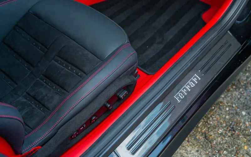 Ferrari F12 Berlinetta * ALCANTARA * CUSTOM * CARBON *  - 137184