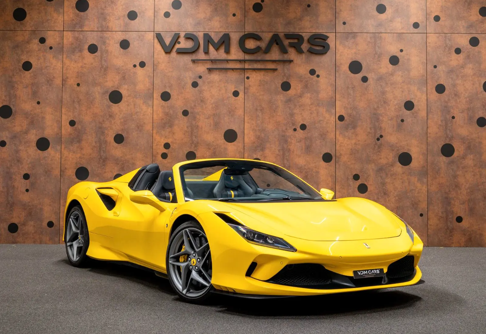 Ferrari F8 Spider * LIFT * AFS1 * CARBON * Racing Seats *  - 144753