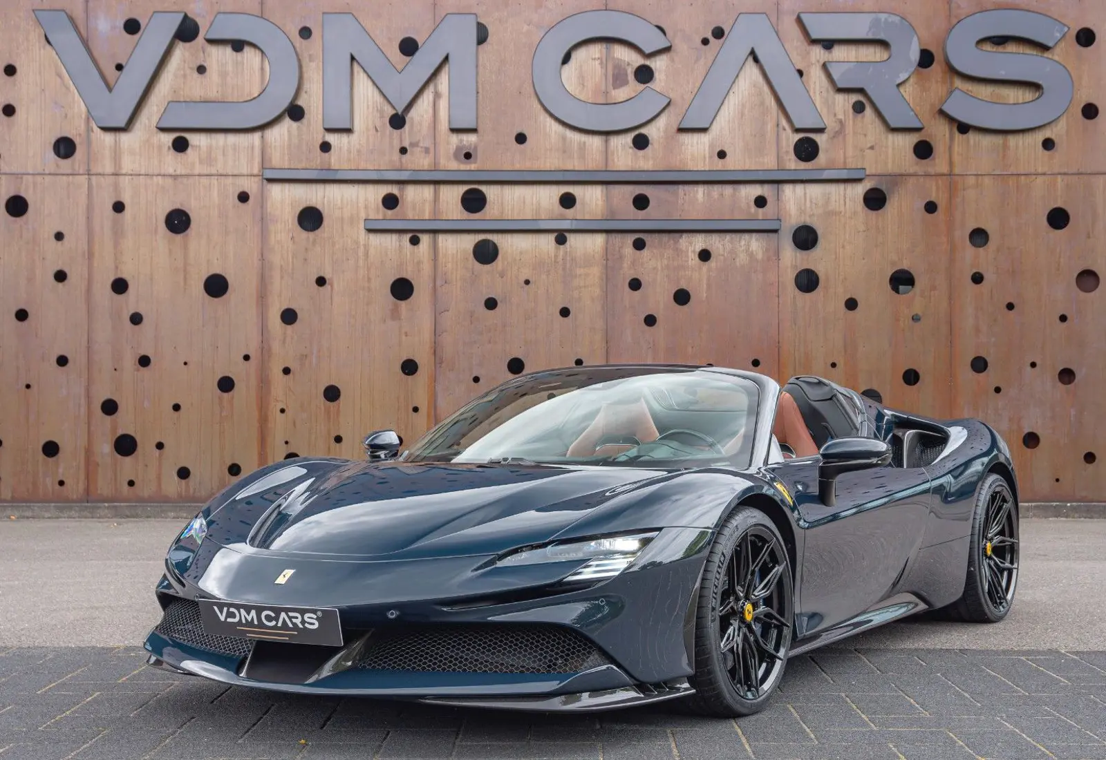 Ferrari SF90 Spider * CARBON(12x) * CARPLAY * LIFT * TWO-TONE *  - 119401