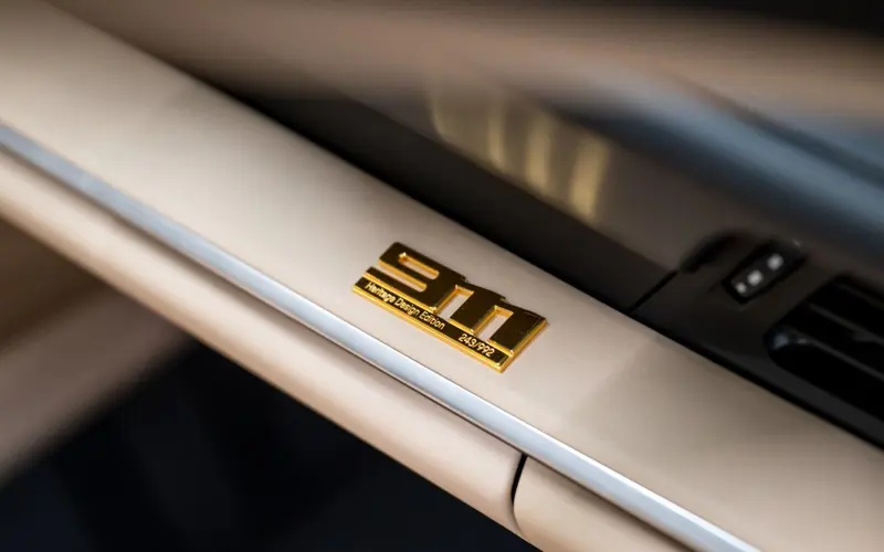 Porsche 911 Targa 4S Heritage Edition * 1 OF 992 * DESIGN *  - 174296