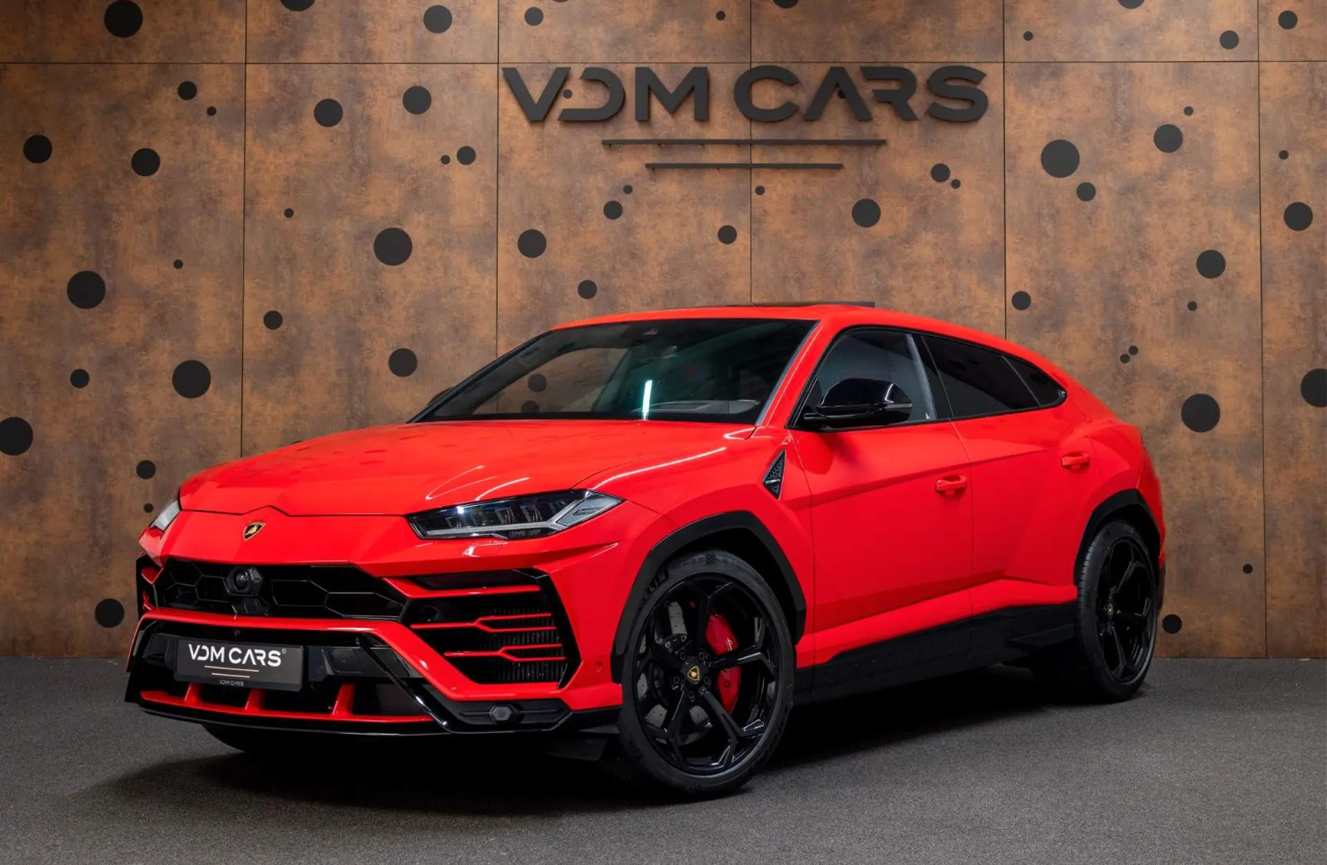Lamborghini - Urus - 111600