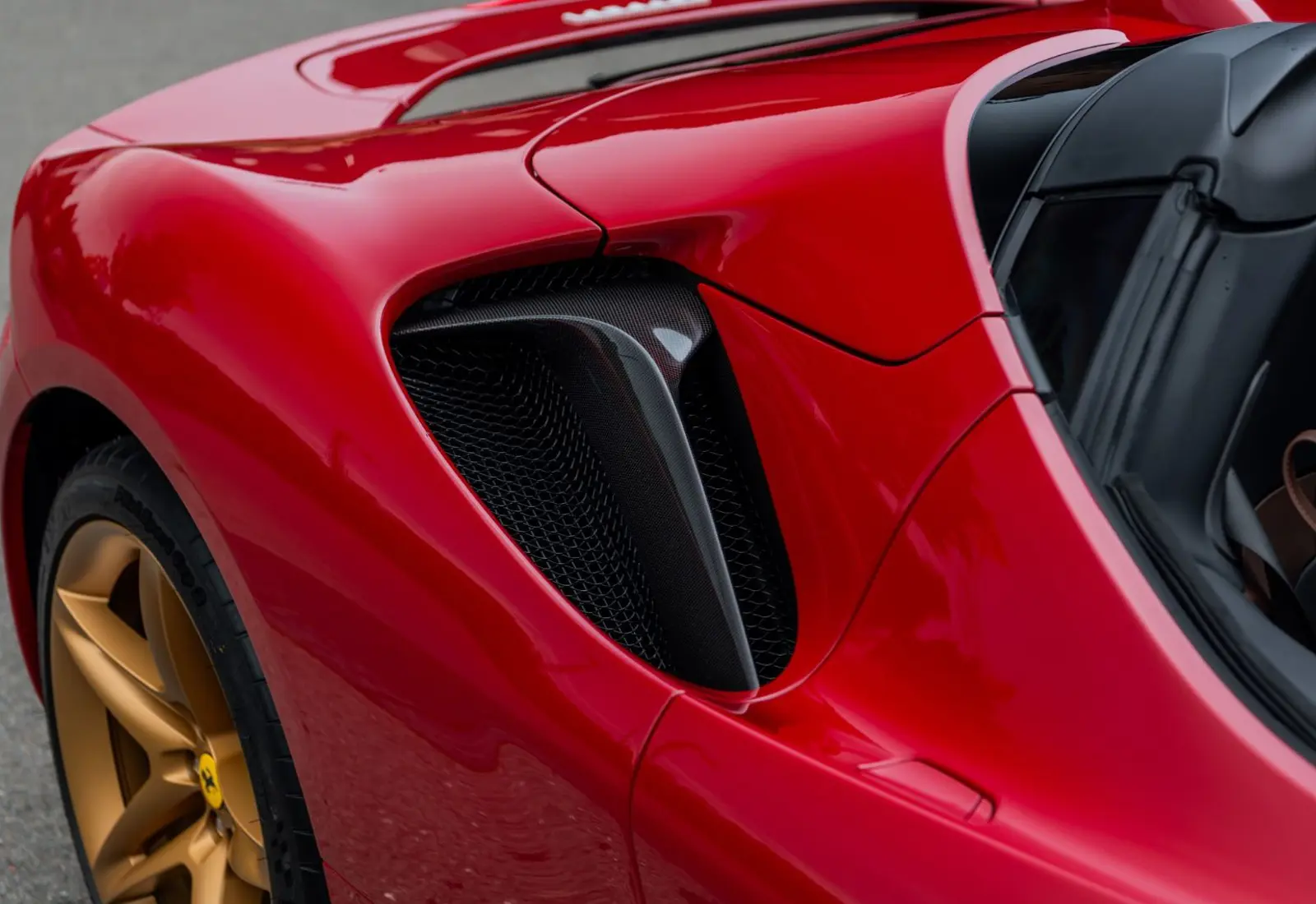 Ferrari SF90 Spider * LIFT * CARPLAY * AFS * TWO-TONE * CARBON *  - 119101