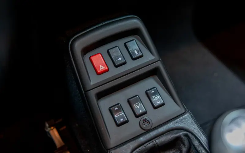 Porsche 993 Carrera 4S Coupé * Schaltgetriebe * Dach *  - 128084