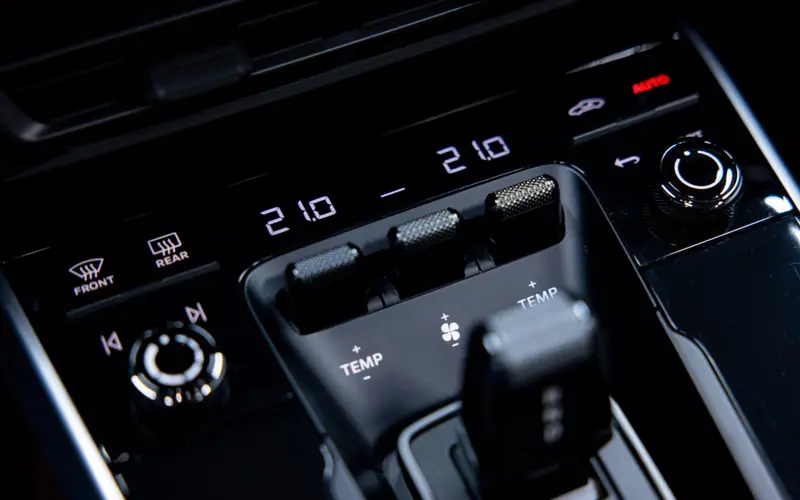 Porsche 911 Turbo S Cabriolet * LIFT * 360 * BELÜFTUNG * ACC *  - 133022