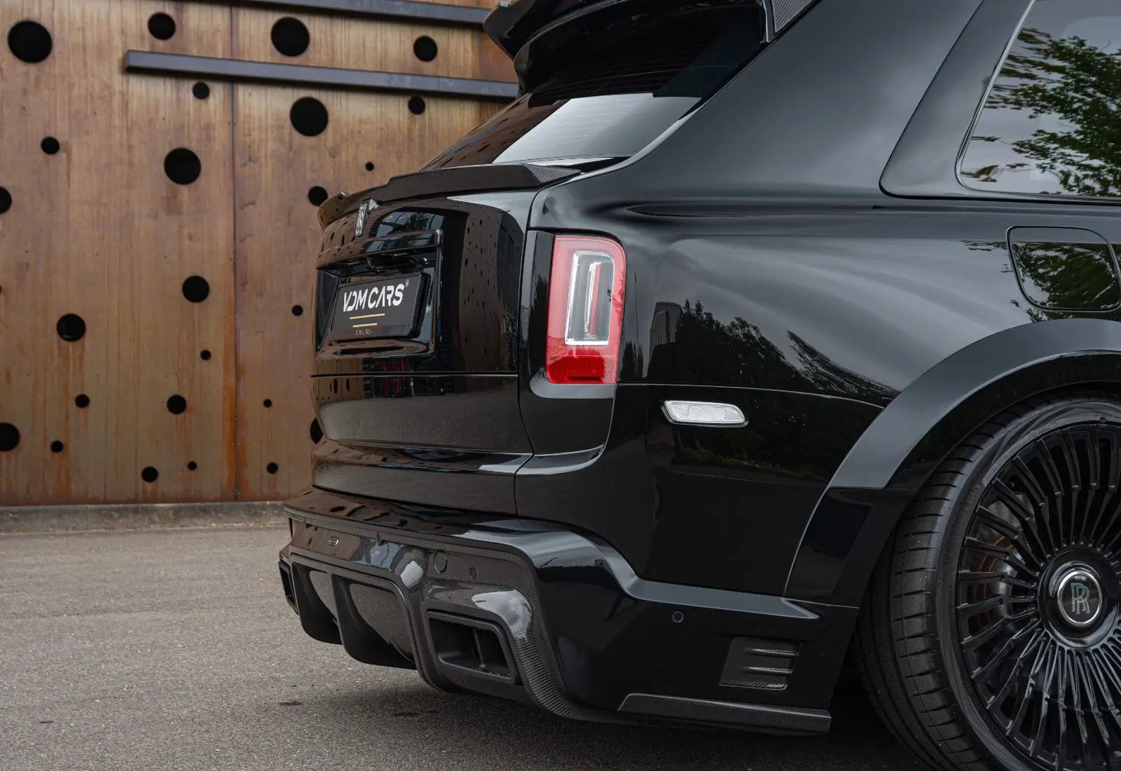 Rolls-Royce Cullinan URBAN WIDETRACK * CARBON * VOSSEN * REAR ENT. - 86311