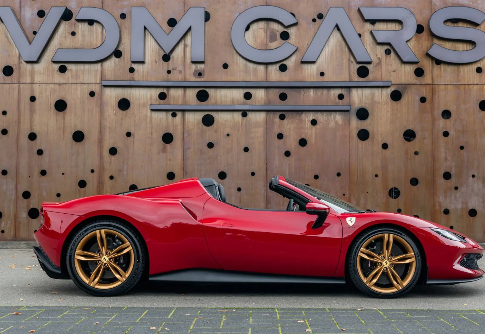 Ferrari 296 GTS * 1.HAND * ACC * CARPLAY * AFS * CONNECT * DAYTONA *  - 152317