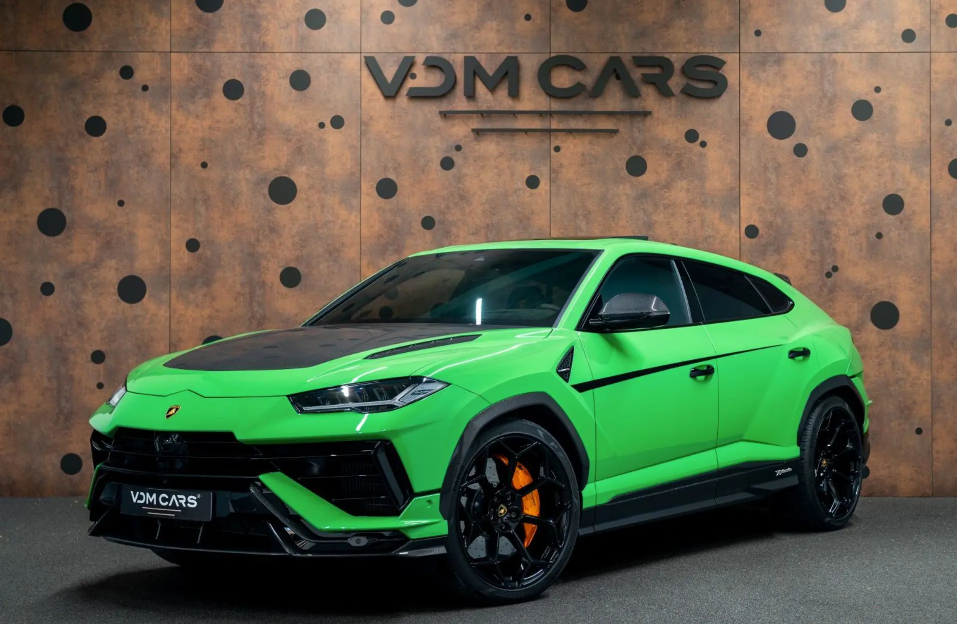 Lamborghini - Urus - 72953