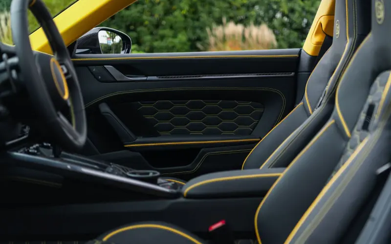 Porsche 911 BRABUS ROCKET R * 1 OF 25 * 900HP * CARBON * LIFT *  - 134980