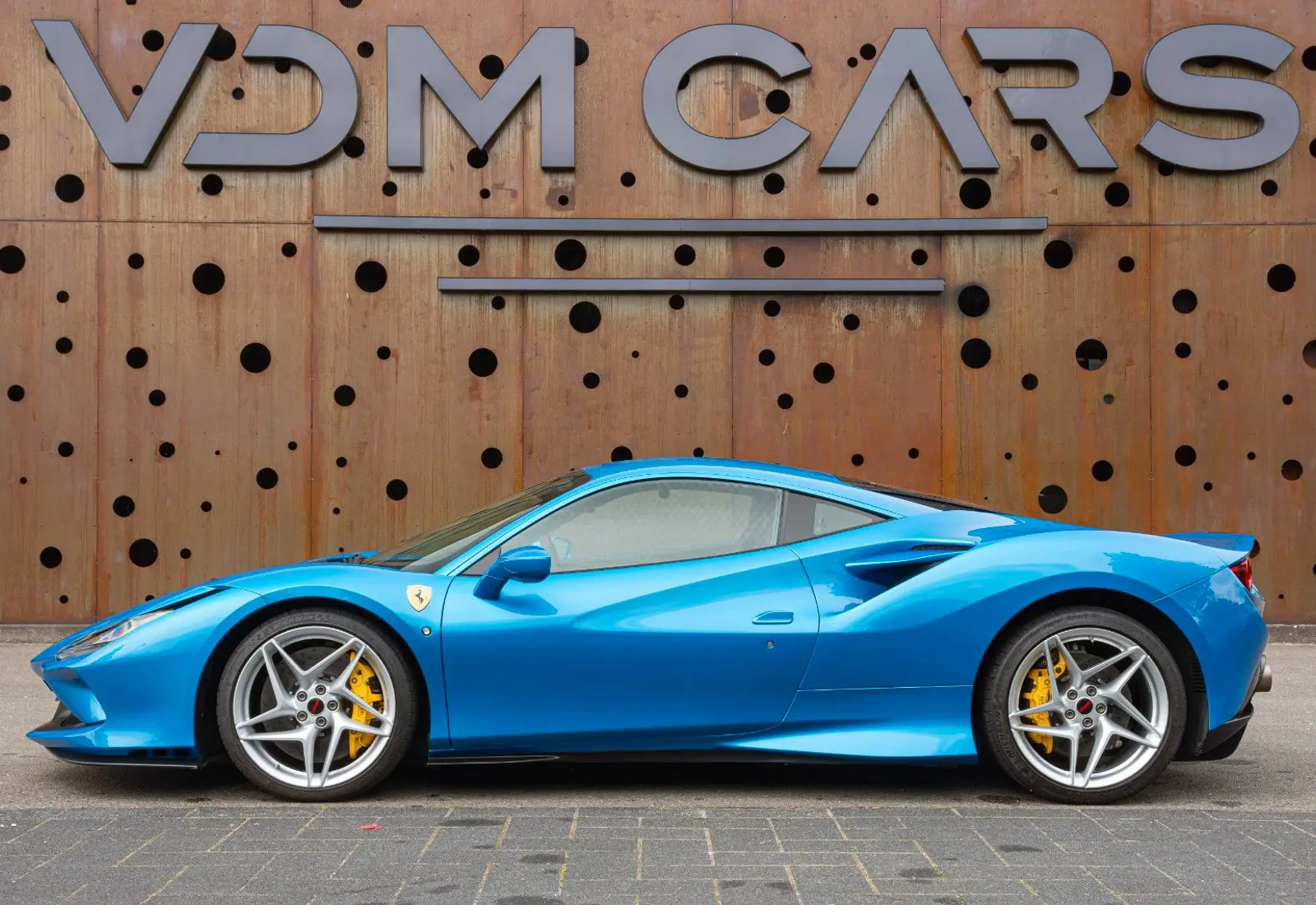 Ferrari F8 Tributo * CARBON SEATS * CARPLAY * LIFT * P.DISPLAY *  - 108296