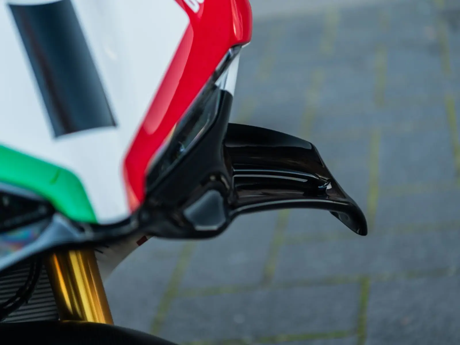 Ducati Panigale V4 Tricolore * LIMITED * 1 OF 1000 * CORSE *  - 164620