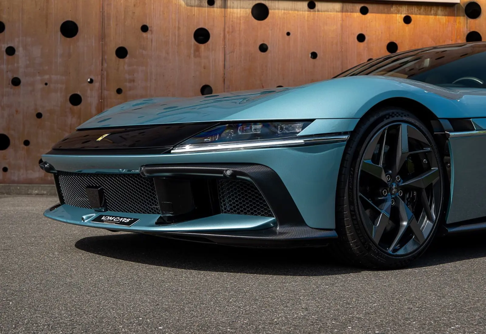 Ferrari 12Cilindri * MATT Carbon * VOLL * LP 565.205,- * Neu - 169188