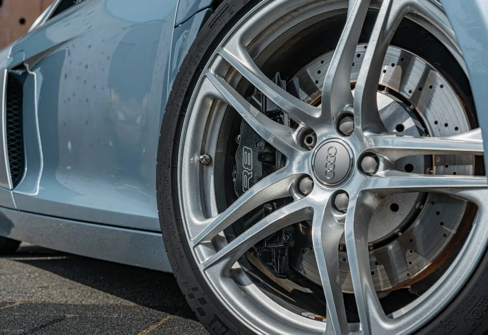 Audi R8 Coupe 4.2 FSI quattro - 145331