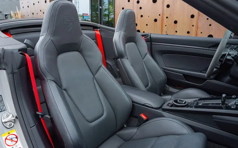 Porsche 992 Carrera 4 GTS Cabrio * 18 WEG * BOSE * SPORT * PASM *  - 86389