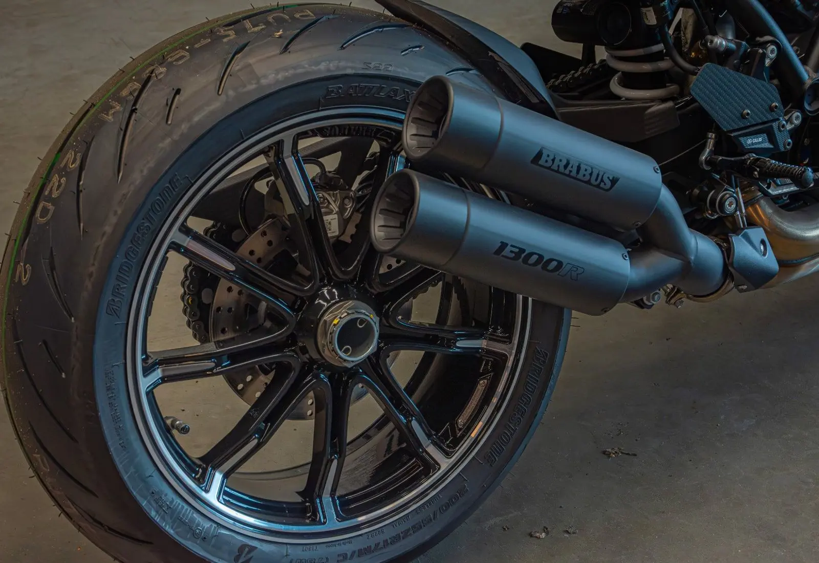 KTM BRABUS 1300R * 1 OF 77 * LIMITED EDITION * NEU *  - 164123