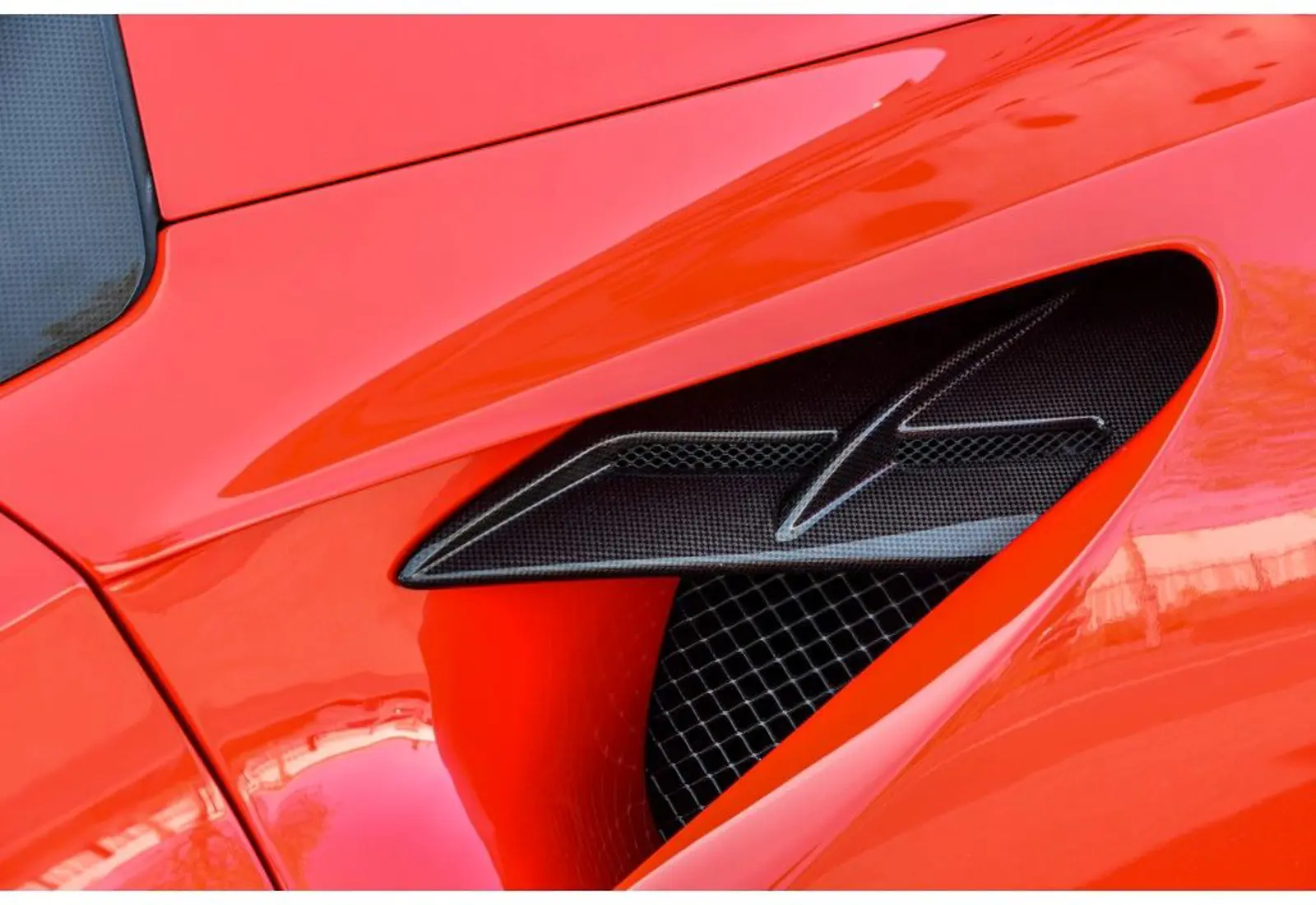 Ferrari 488 Spider * NOVITEC N-LARGO * 1 OF 11 * LIMITED - 121812