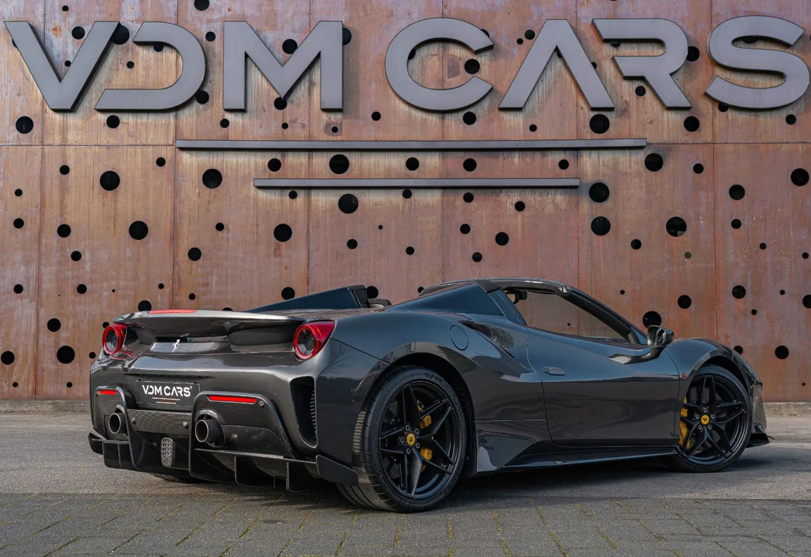 Ferrari 488 Pista Spider * CARBON 12X * 635KM * NEW SERVICE *  - 132794
