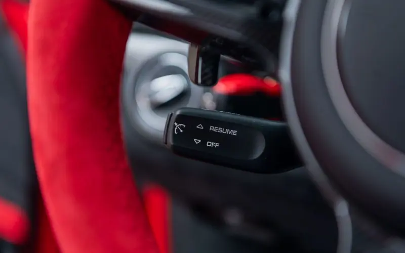 Porsche 911 GT2 RS * WEISSACH * 1.HAND * NUR 732KM * CLUBSPORT - 128642