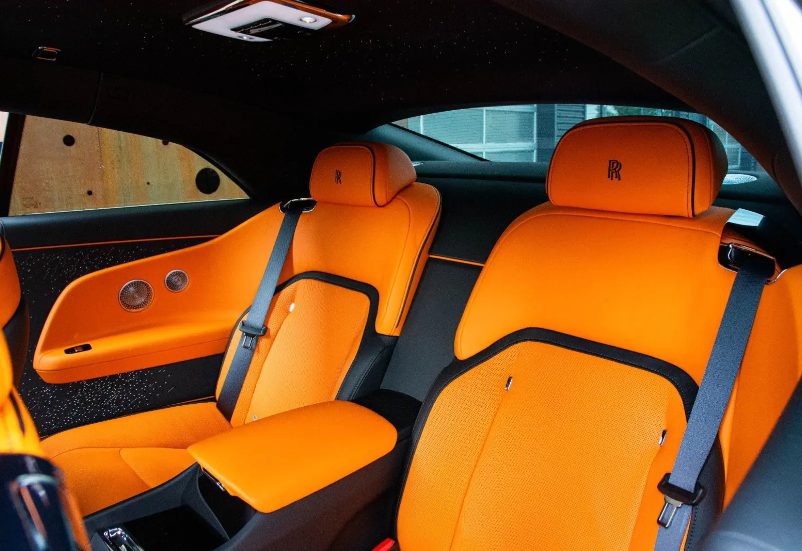 Rolls-Royce Spectre STOCK LAUNCH PACK STARLIGHT MASSAGE VOLL - 55807